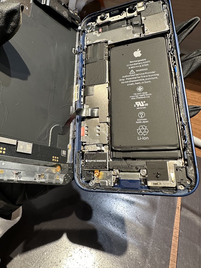 水没⁉洗濯機で回してしまったiPhone12mini☆ | iPhone修理・iPad修理