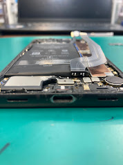 液晶＋バッテリー 液晶＋バッテリー＋USB-C 交換 Google Pixel7aのバッテリーが膨張！交換修理 高松市 | iPhone修理